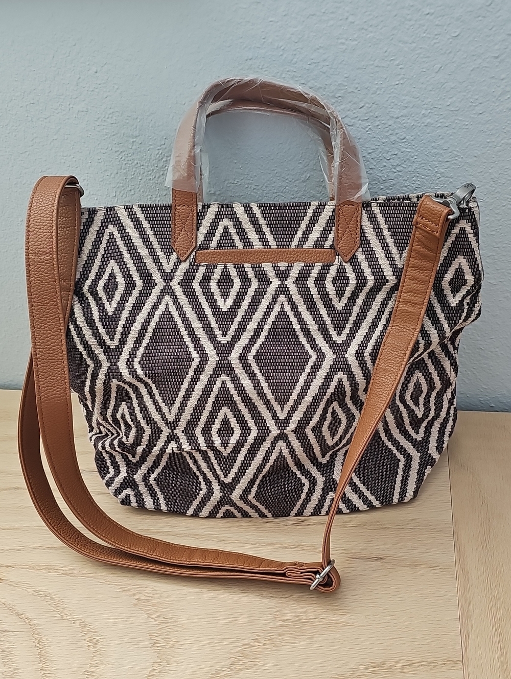 Thirty-One Geometric Tote with Tan Trim